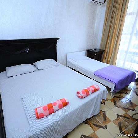 Hotel Belfast Batumi Luaran gambar