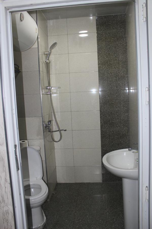 Hotel Belfast Batumi Luaran gambar