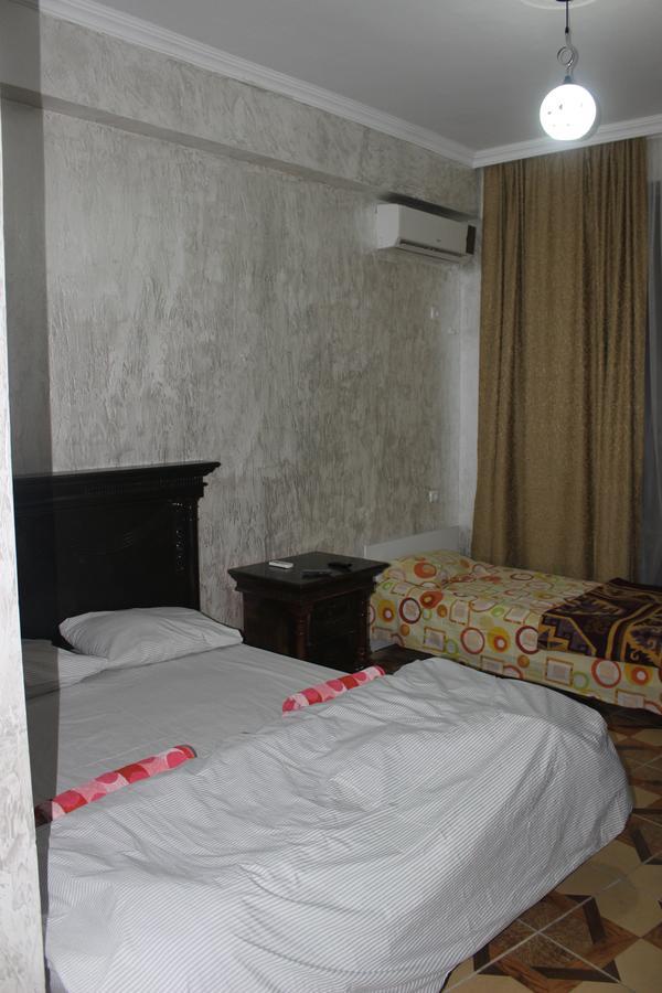 Hotel Belfast Batumi Luaran gambar